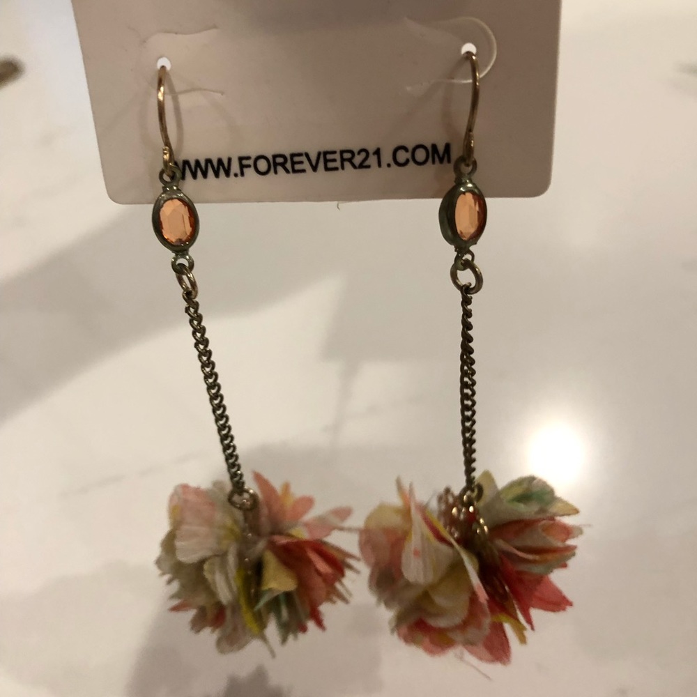 Floral pouf dangling earrings